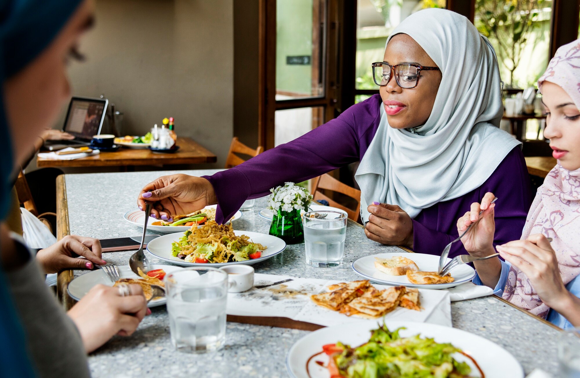 restaurants halal